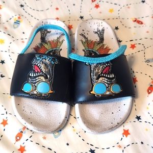 Dino Slides w/strap size 11-12
